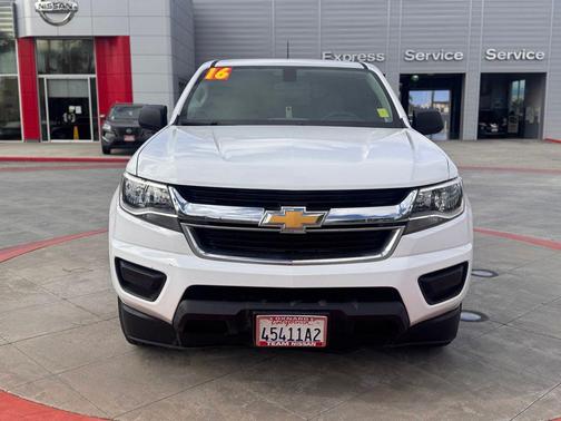 Summit White 2016 Chevrolet Colorado WT