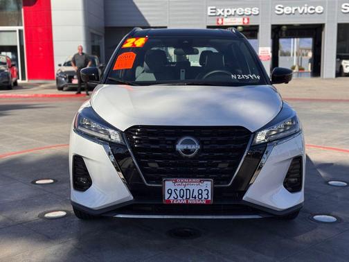 2024 Nissan Kicks SR