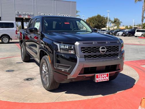Super Black 2026 Nissan Frontier SV
