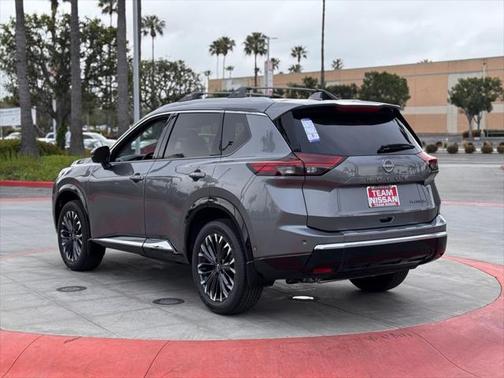 2025 Nissan Rogue Platinum