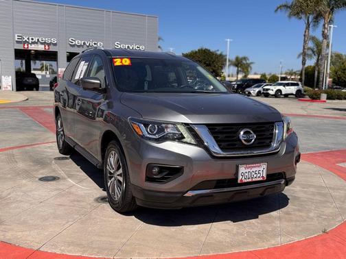 Gun Metallic 2020 Nissan Pathfinder SL 2WD