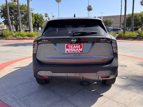 Gun Met 2026 Nissan Kicks SR