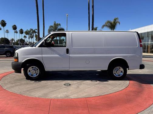 2021 Chevrolet Express 2500 RWD 2500 Regular Wheelbase WT