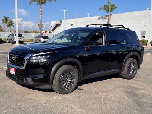 2025 Nissan Pathfinder SV FWD
