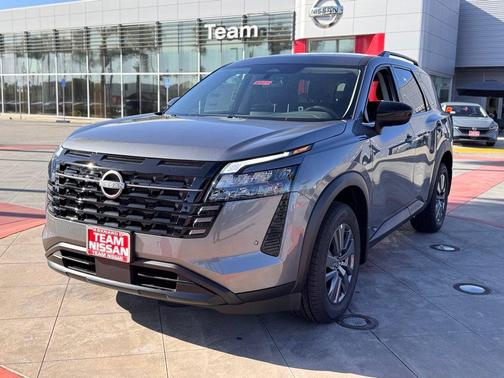 Gun Met 2026 Nissan Pathfinder SV