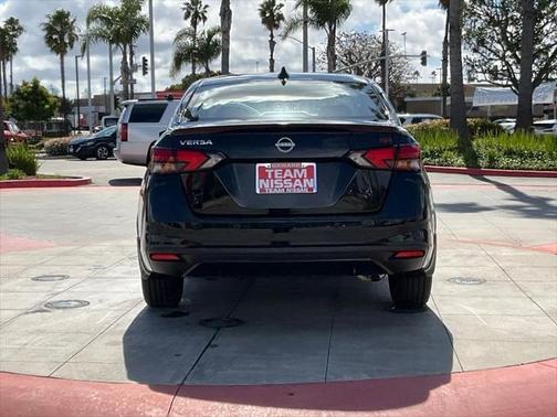 2025 Nissan Versa 1.6 S
