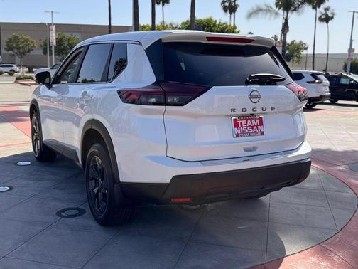 White Pearl 2026 Nissan Rogue SV