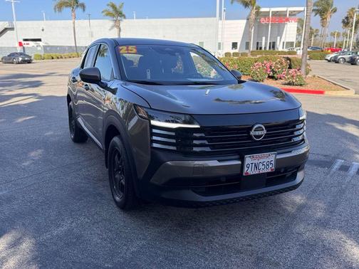 Canyon Bronze Metallic 2025 Nissan Kicks SV