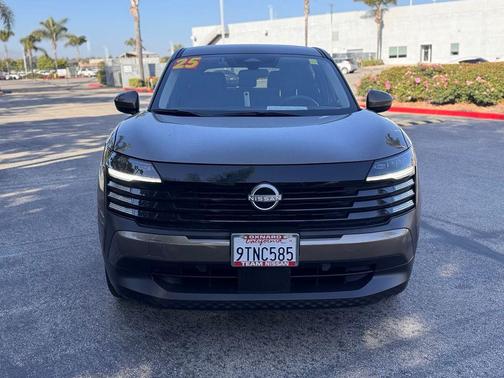 Canyon Bronze Metallic 2025 Nissan Kicks SV