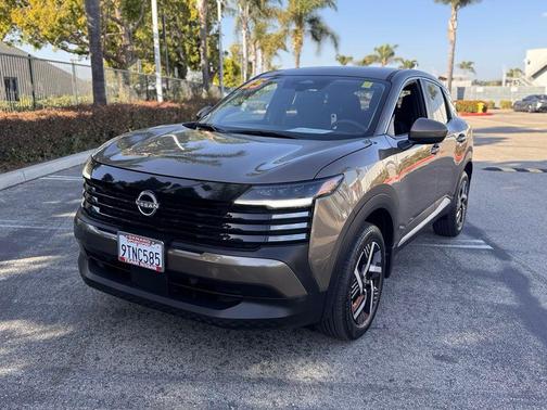 Canyon Bronze Metallic 2025 Nissan Kicks SV