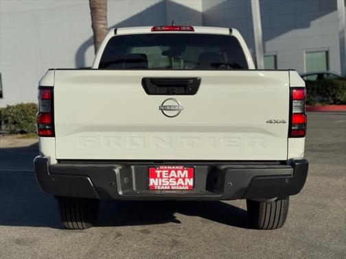 2025 Nissan Frontier S