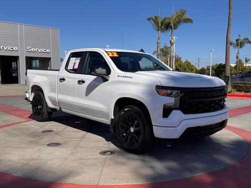 2022 Chevrolet Silverado 1500 Custom