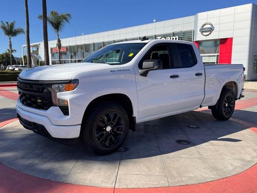 2022 Chevrolet Silverado 1500 Custom