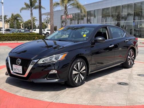 2021 Nissan Altima 2.5 SV