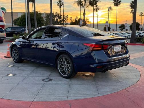 2023 Nissan Altima SR VC-Turbo FWD