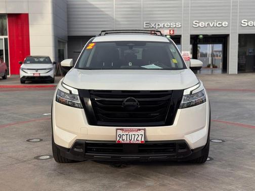 2022 Nissan Pathfinder SV 2WD