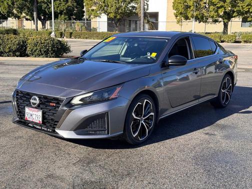 2023 Nissan Altima SR FWD