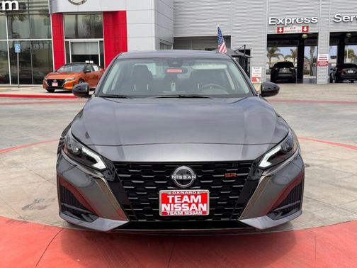 2025 Nissan Altima SR FWD