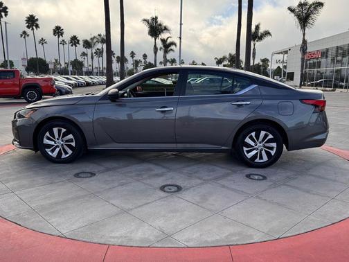 2025 Nissan Altima S FWD