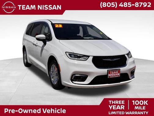 Bright White Clearcoat 2023 Chrysler Pacifica Touring L