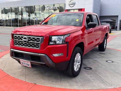 2024 Nissan Frontier SV