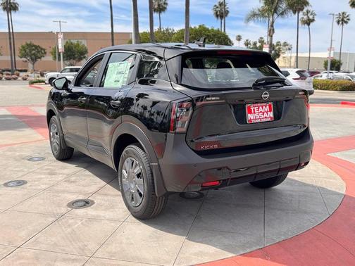 Super Black 2026 Nissan Kicks S