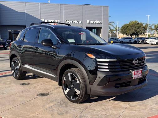 2026 Nissan Kicks SR