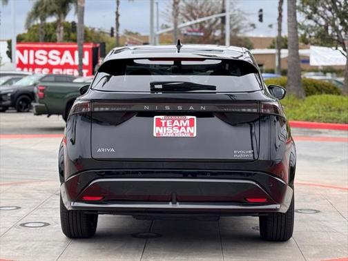 2025 Nissan ARIYA EVOLVE+
