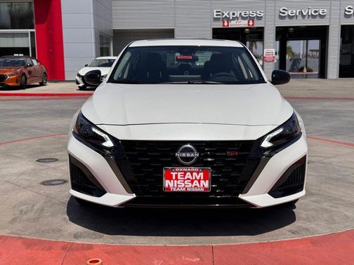 2025 Nissan Altima SR FWD