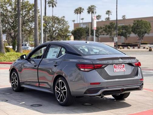 2025 Nissan Sentra SR