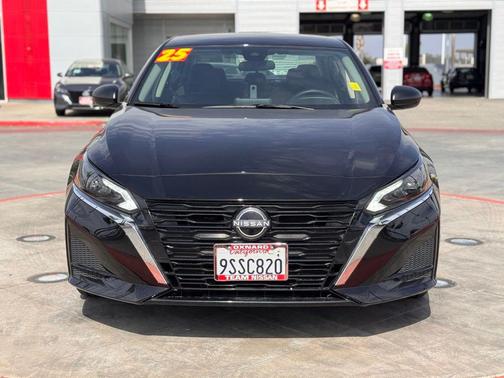 2025 Nissan Altima S FWD