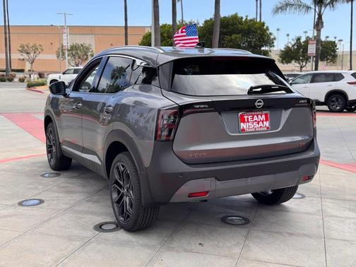 Gun Met 2026 Nissan Kicks SR