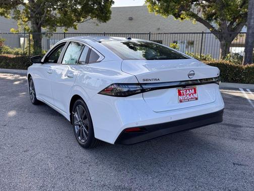 Aspen White Tricoat 2026 Nissan Sentra SL
