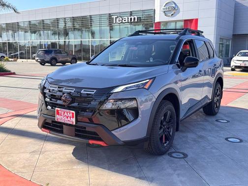 Boulder Gray Pearl 2026 Nissan Rogue Rock Creek