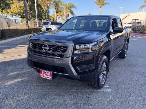 Super Black 2026 Nissan Frontier SV