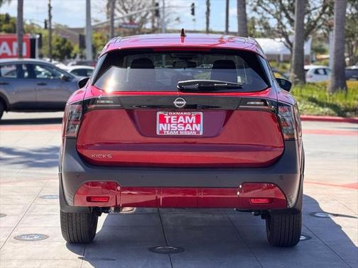 2025 Nissan Kicks SV