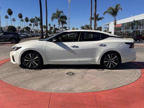 2023 Nissan Maxima SV Xtronic CVT