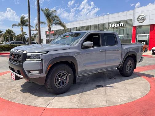 2025 Nissan Frontier PRO-X