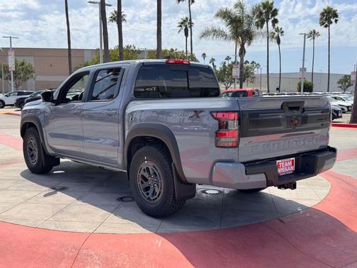 2025 Nissan Frontier PRO-X