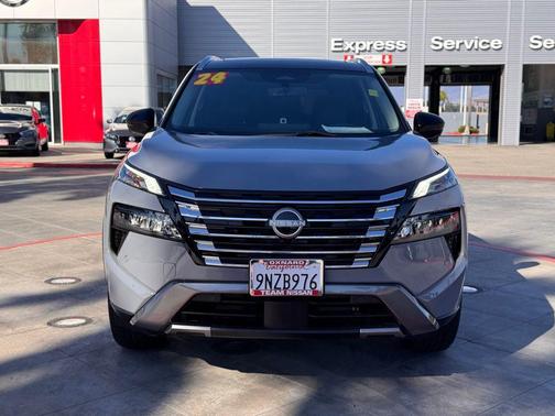 2024 Nissan Rogue SL