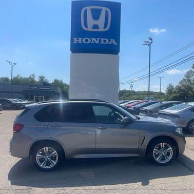 Space Gray Metallic 2014 BMW X5 xDrive35i