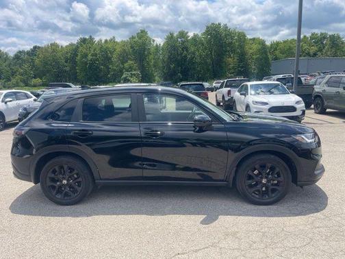 Crystal Black Pearl 2023 Honda HR-V Sport