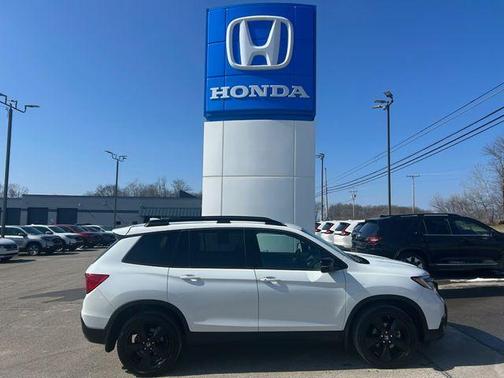 White 2020 Honda Passport Elite
