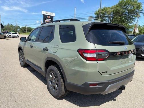 Ash Green 2026 Honda Pilot TrailSport