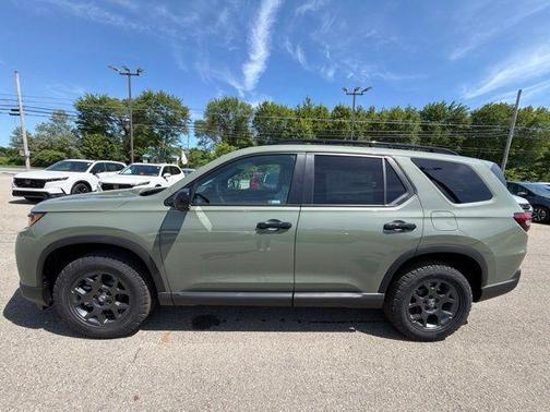 Ash Green 2026 Honda Pilot TrailSport