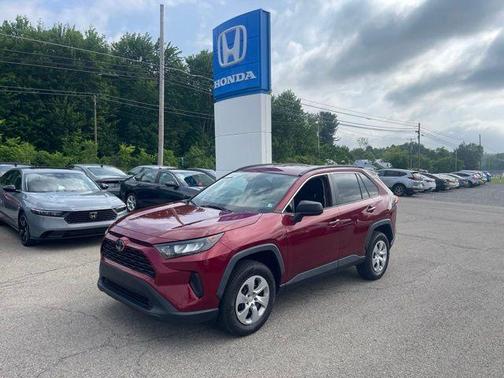 Pearl 2019 Toyota RAV4 LE