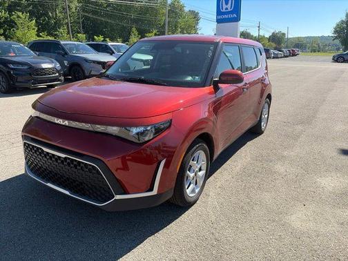 Mars Orange 2023 Kia Soul LX