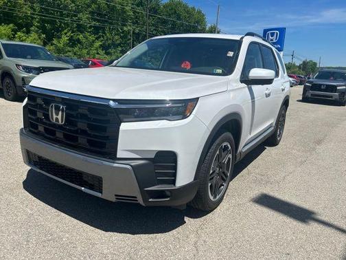 Platinum White Pearl 2026 Honda Pilot Touring S