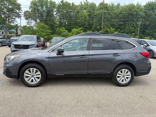 Magnetite Gray Metallic 2019 Subaru Outback 2.5i Premium