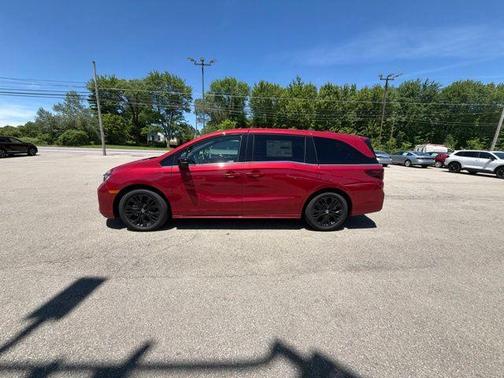 Radiant Red Metallic II 2025 Honda Odyssey Sport-L